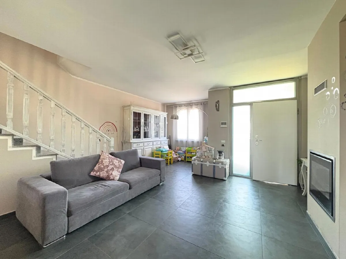 Casa bifamiliare in vendita a Robecco sul Naviglio - foto 2