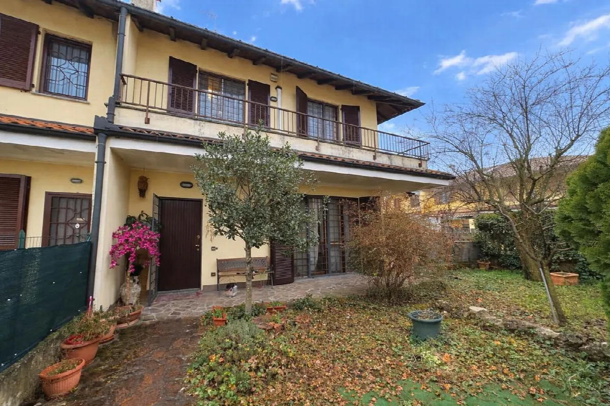 Villetta a schiera in vendita a Robecco sul Naviglio - foto 1