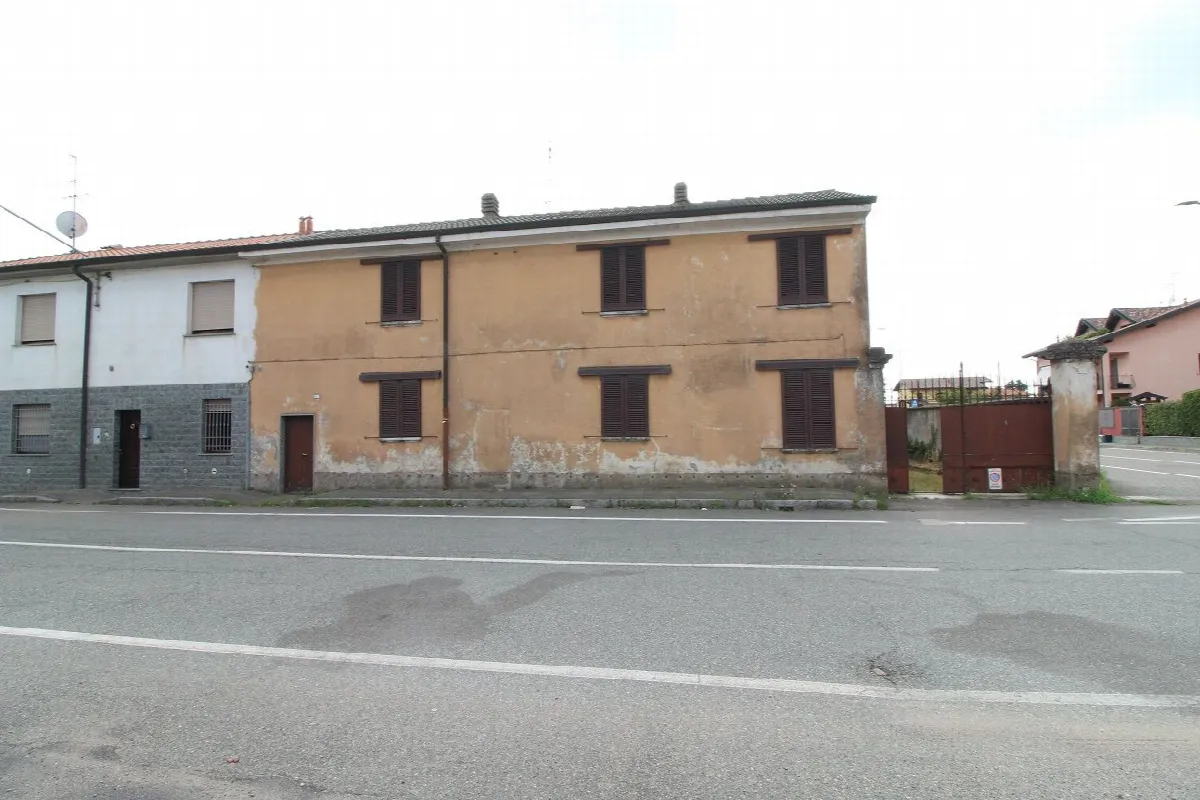Casa indipendente in vendita a Marcallo con Casone - foto 1