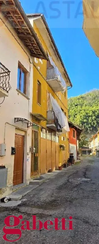 Casa indipendente in vendita a Corneliano d'Alba - foto 1
