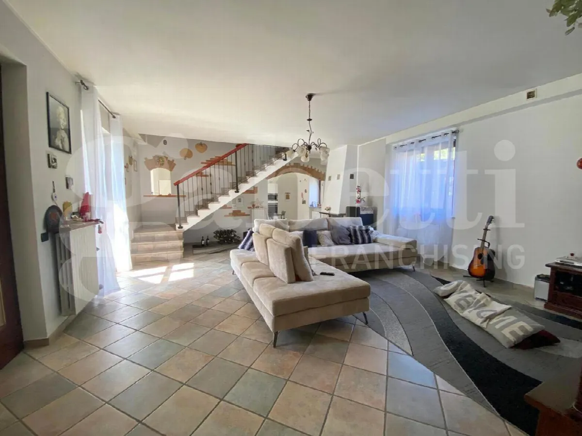 Casa indipendente in vendita a Pocapaglia - foto 2