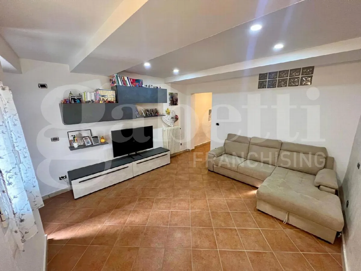Casa indipendente in vendita a Bra - foto 5