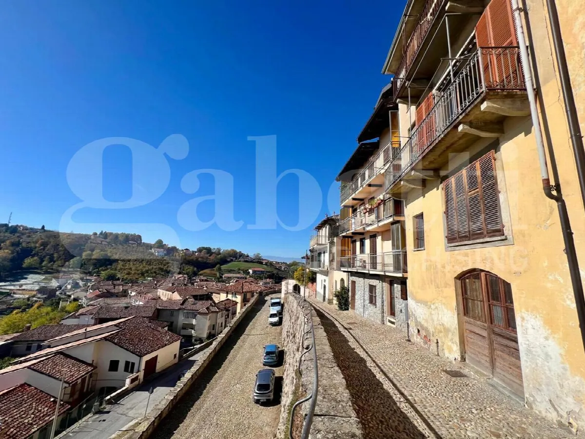 Casa indipendente in vendita a La Morra - foto 2