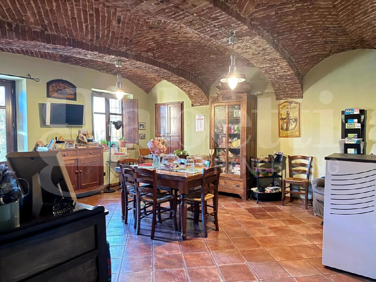 Casa indipendente in vendita a Bra - foto 8