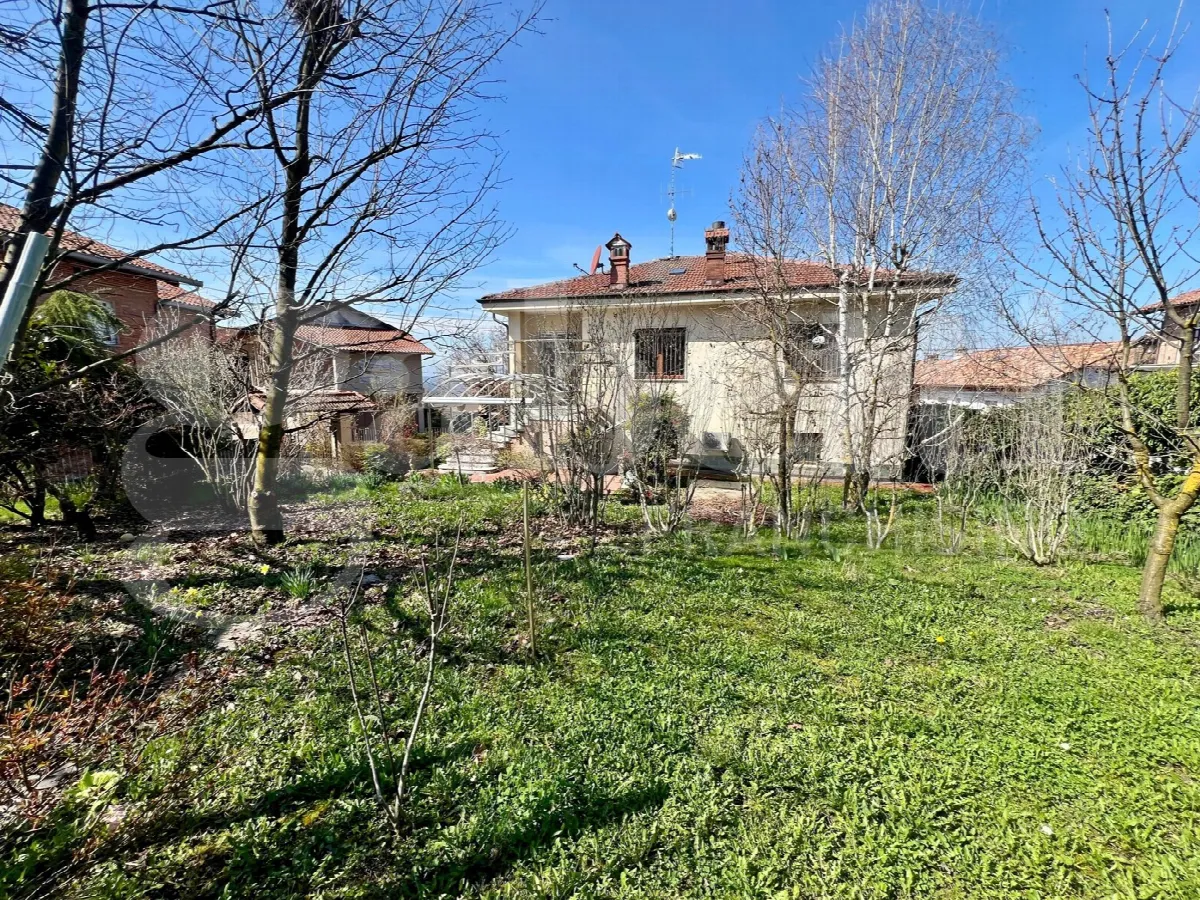 Casa indipendente in vendita a Barolo - foto 4