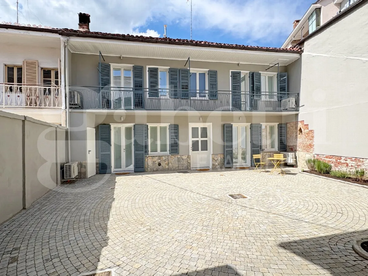 Casa indipendente in vendita a Bra - foto 1