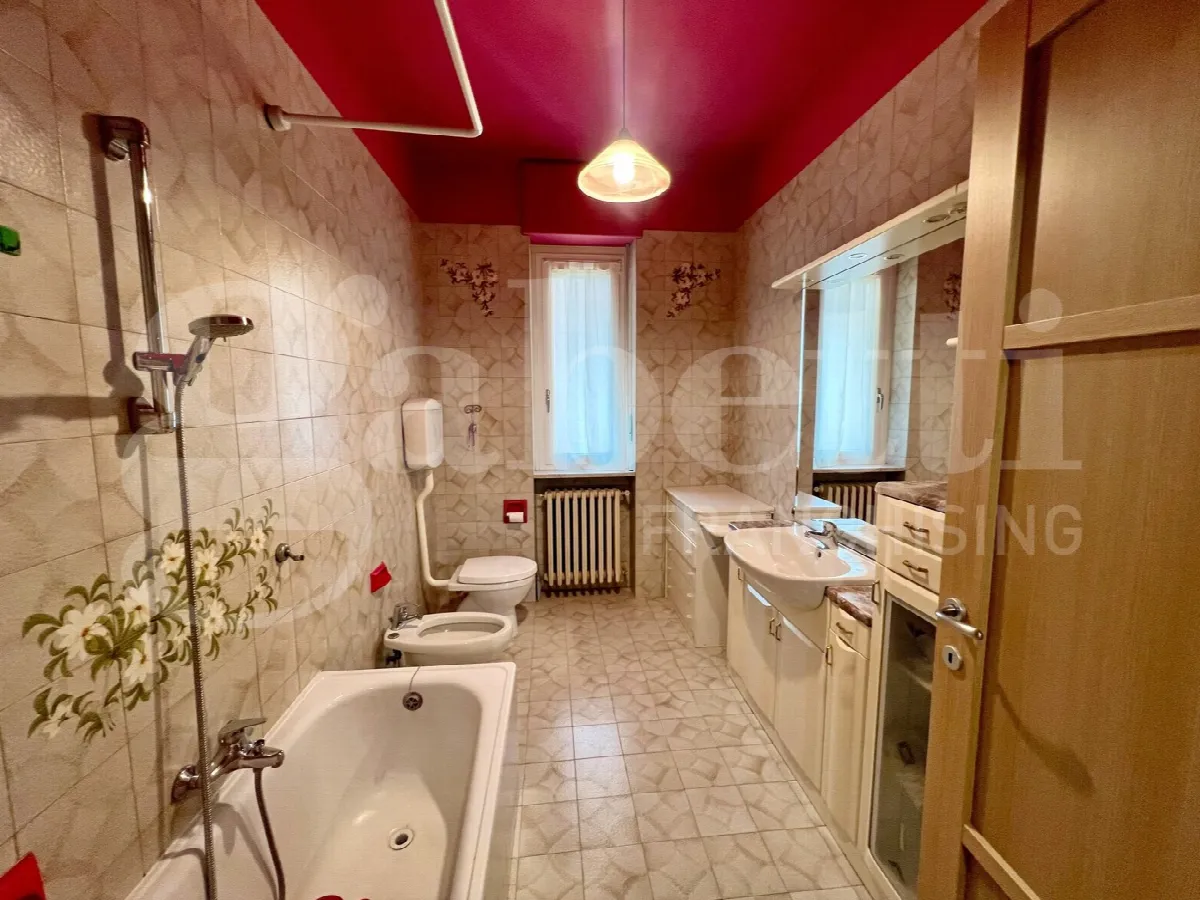Casa indipendente in vendita a La Morra - foto 10
