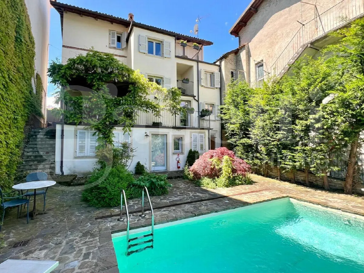 Casa indipendente in vendita a Bossolasco - foto 1