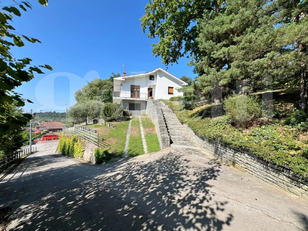 Casa indipendente in vendita a Baldissero d'Alba - foto 1