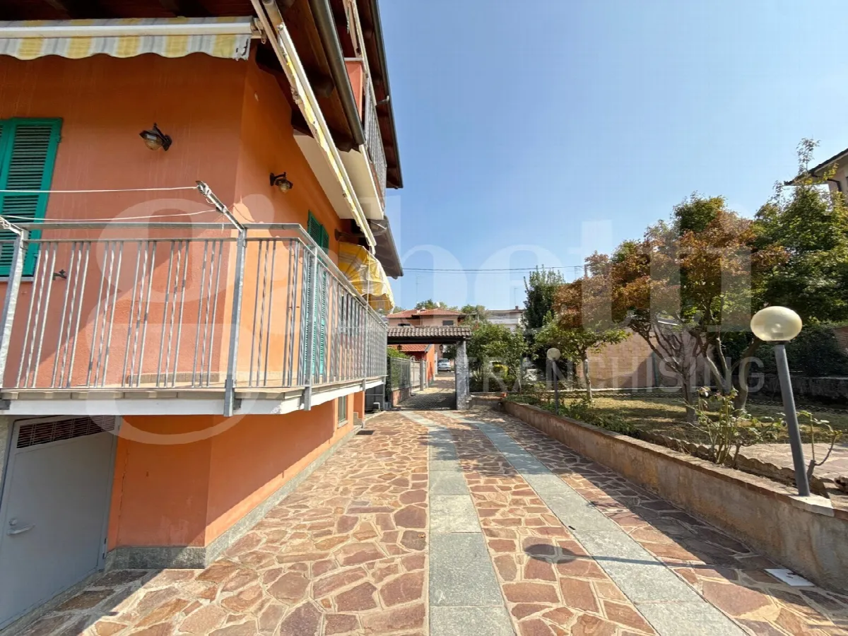 Casa indipendente in vendita a Bra - foto 6
