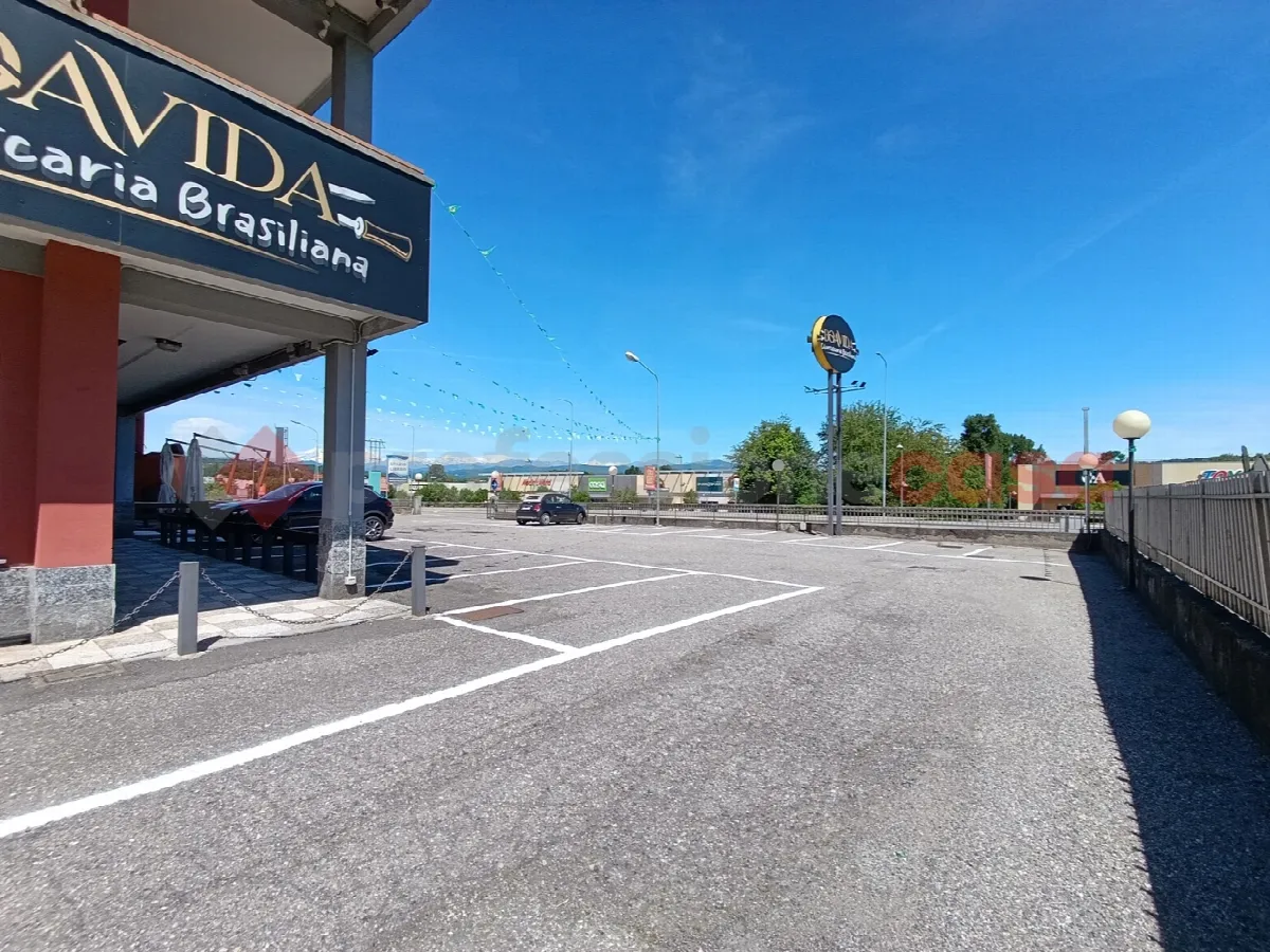 Stabile in vendita a Castelletto sopra Ticino - foto 3