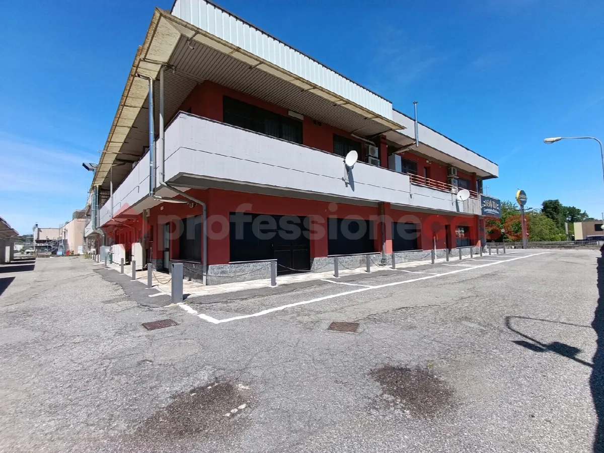 Stabile in vendita a Castelletto sopra Ticino - foto 5
