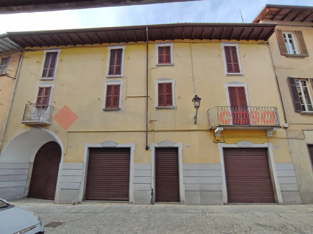 Casa indipendente in vendita a Gozzano - foto 1