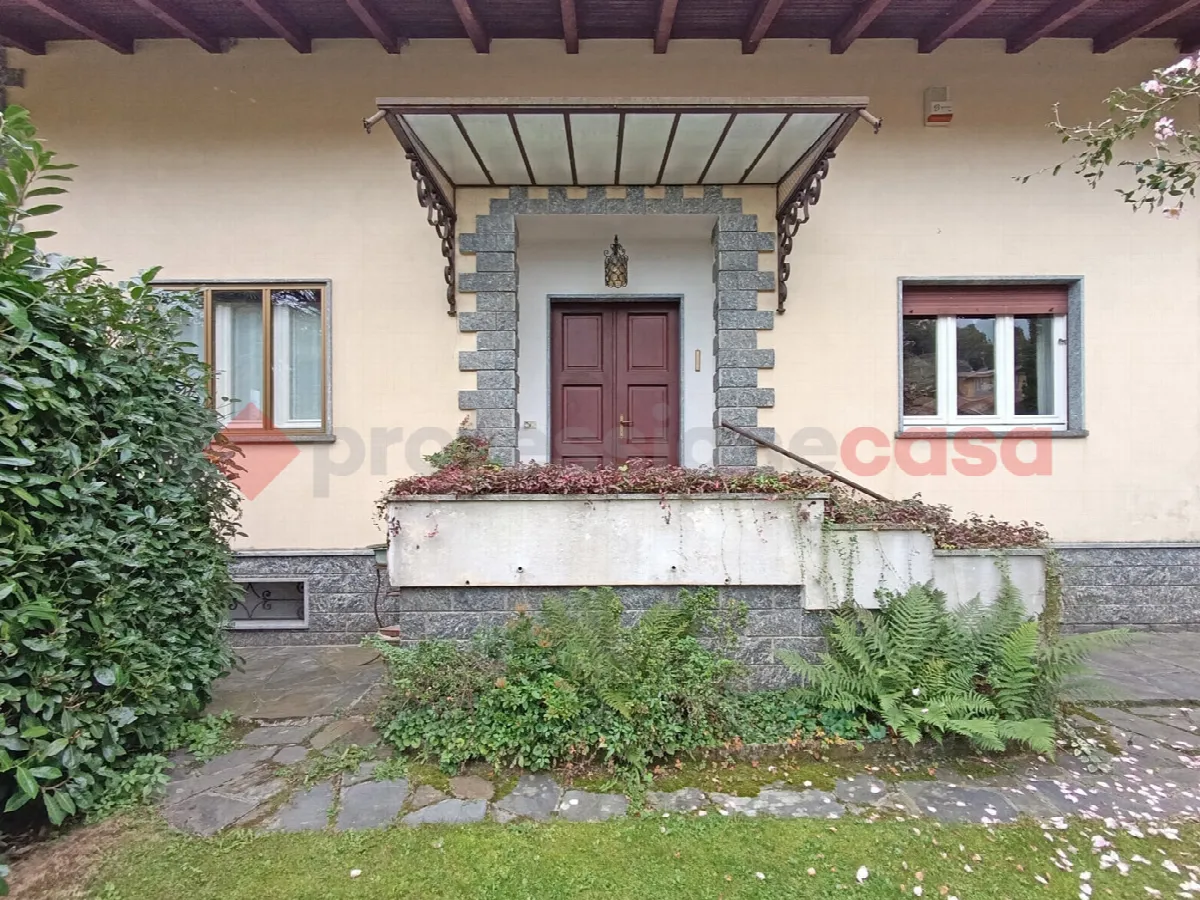 Casa indipendente in vendita a Lesa - foto 3
