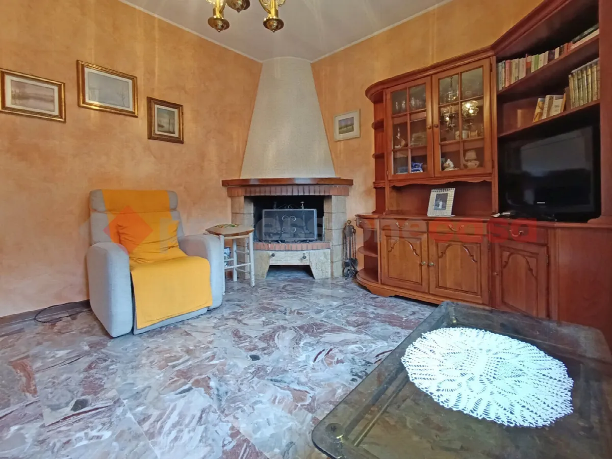 Casa indipendente in vendita a Lesa - foto 6