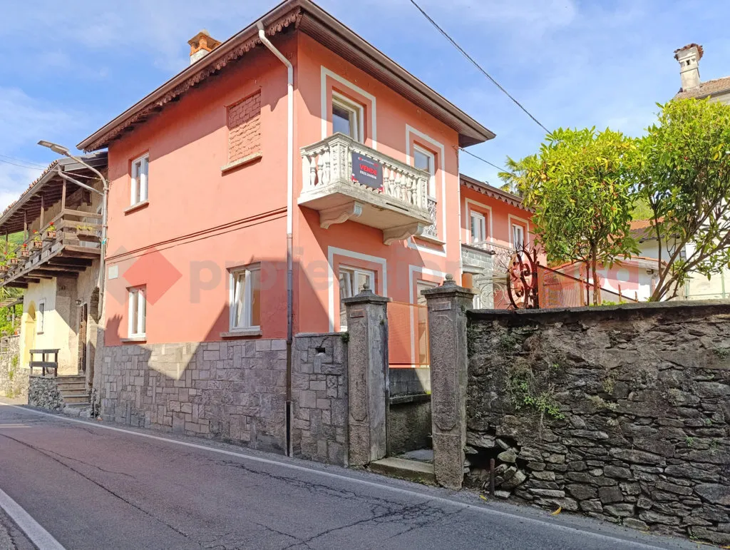 Casa indipendente in vendita a Brovello-Carpugnino - foto 2