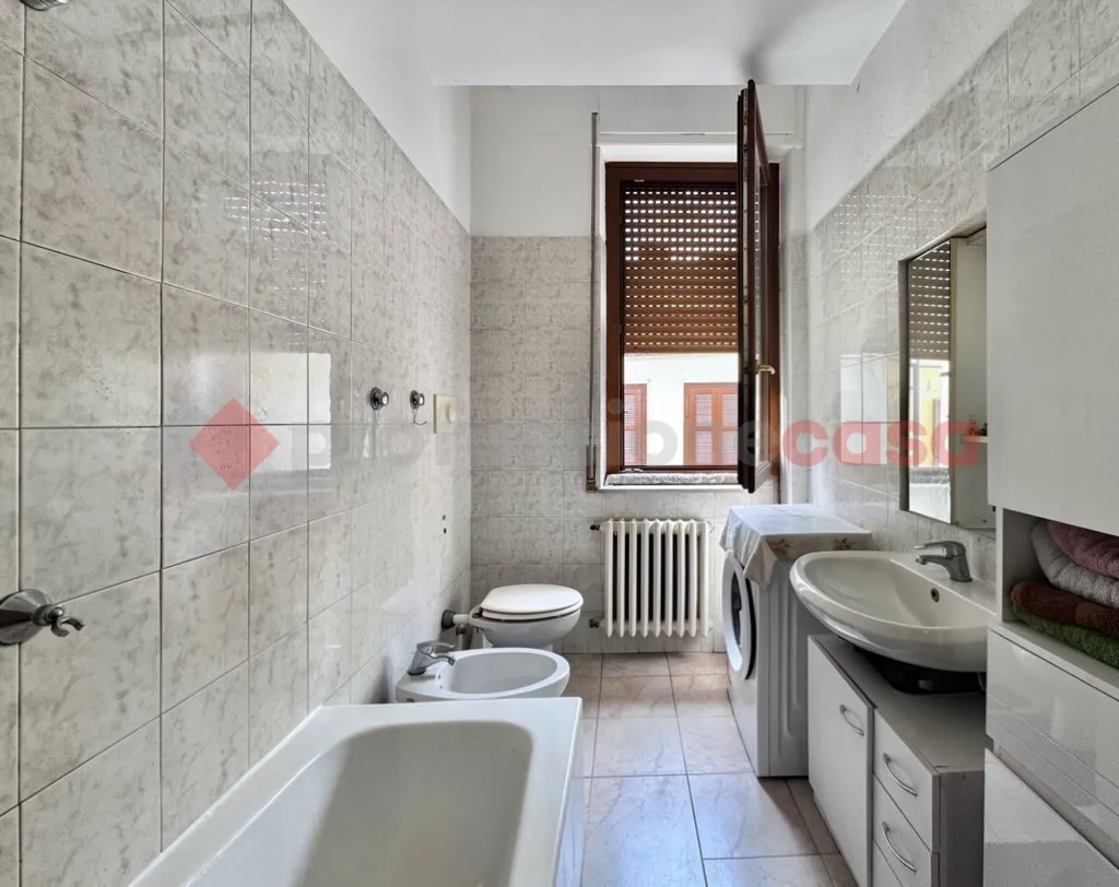 Casa indipendente in vendita a Varallo Pombia - foto 10
