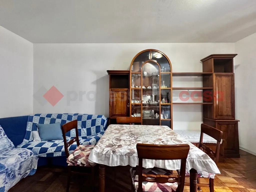Casa indipendente in vendita a Varallo Pombia - foto 3