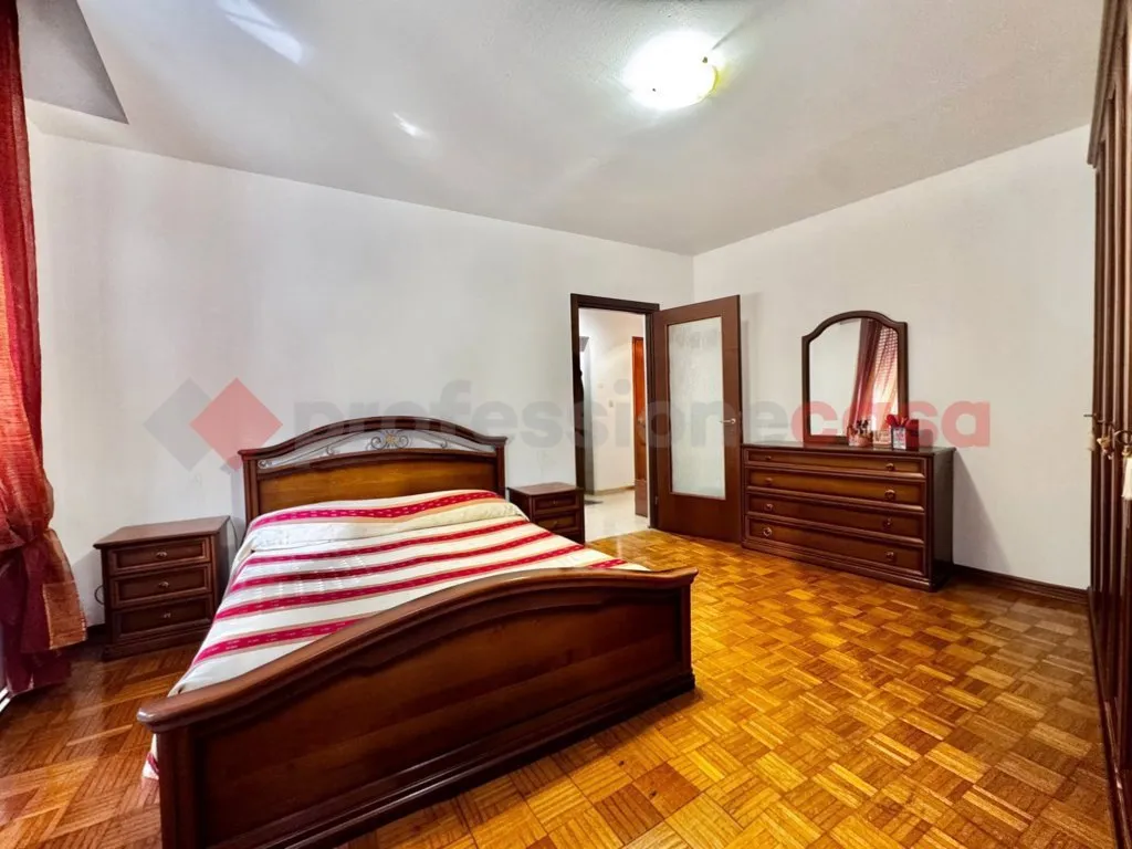 Casa indipendente in vendita a Varallo Pombia - foto 6
