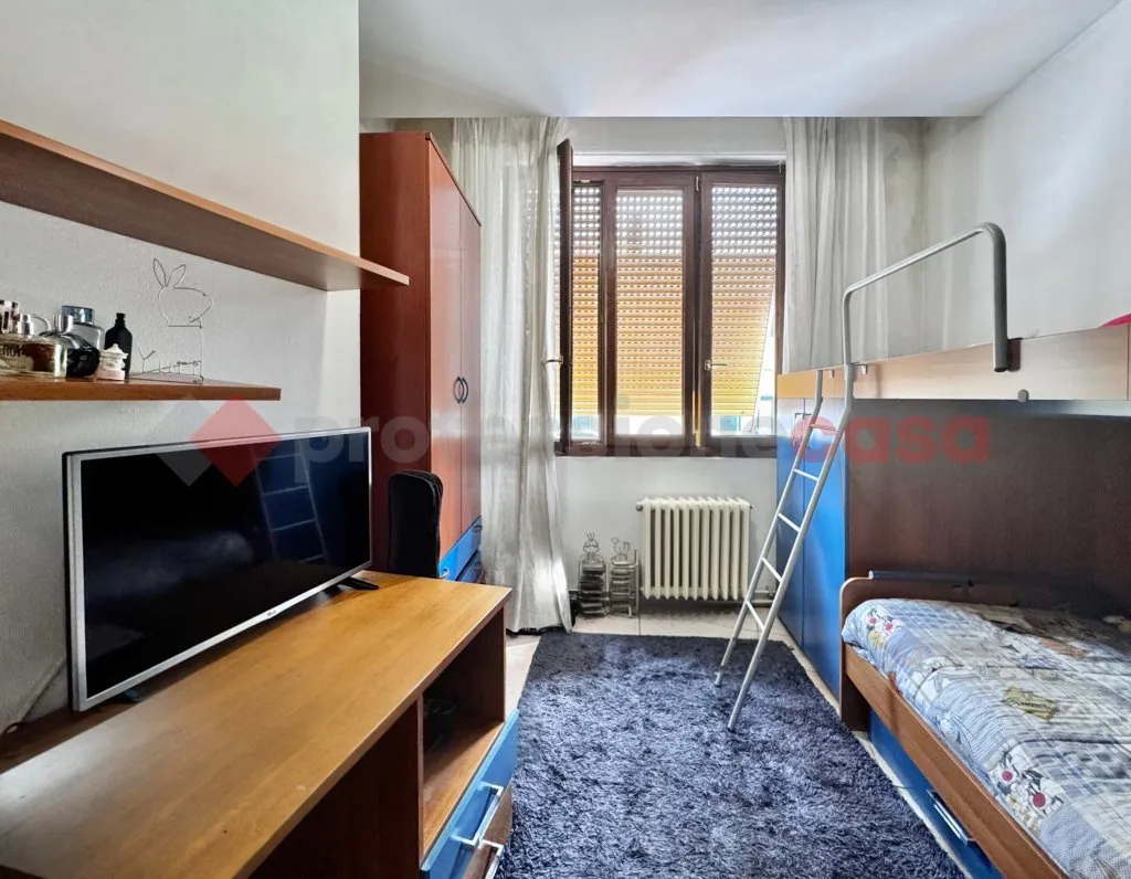 Casa indipendente in vendita a Varallo Pombia - foto 8