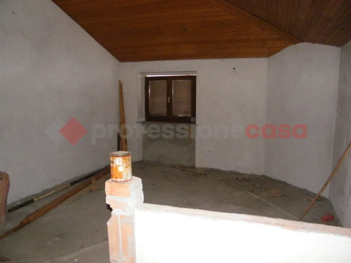 Casa indipendente in vendita a Bogogno - foto 10