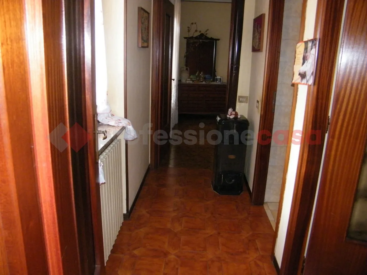Casa indipendente in vendita a Bogogno - foto 4