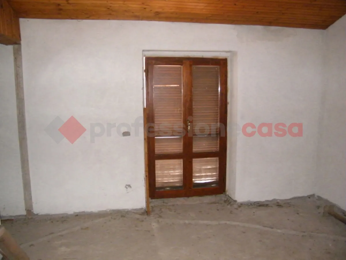 Casa indipendente in vendita a Bogogno - foto 9