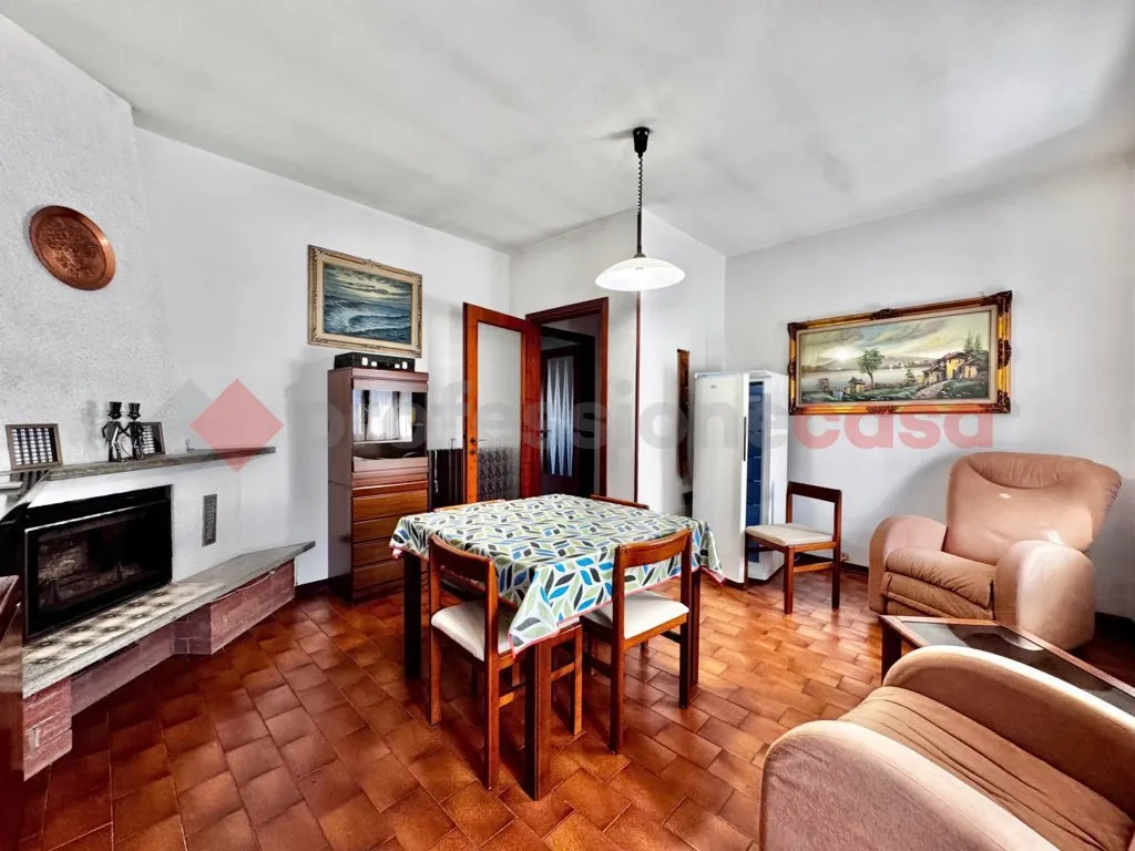 Appartamento in vendita a Paruzzaro - foto 1