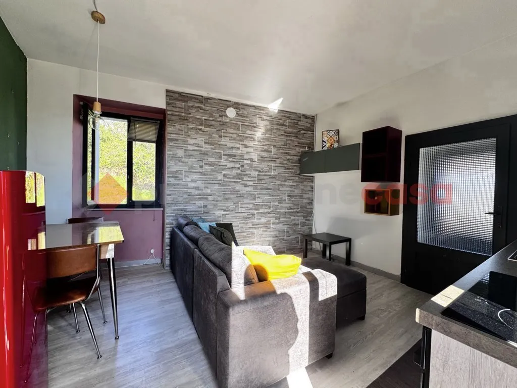 Casa indipendente in vendita a Arona - foto 2