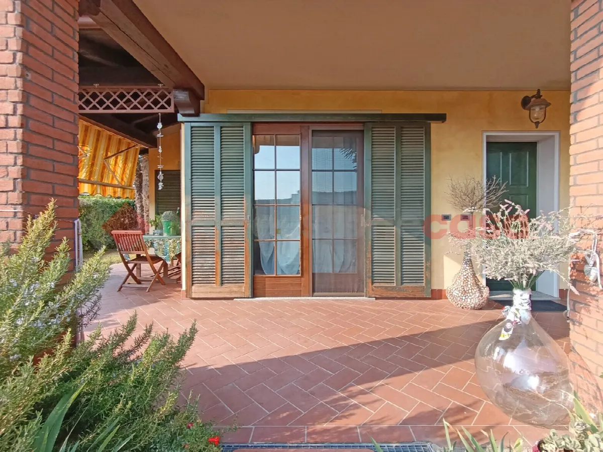 Villa in vendita a Comignago - foto 1
