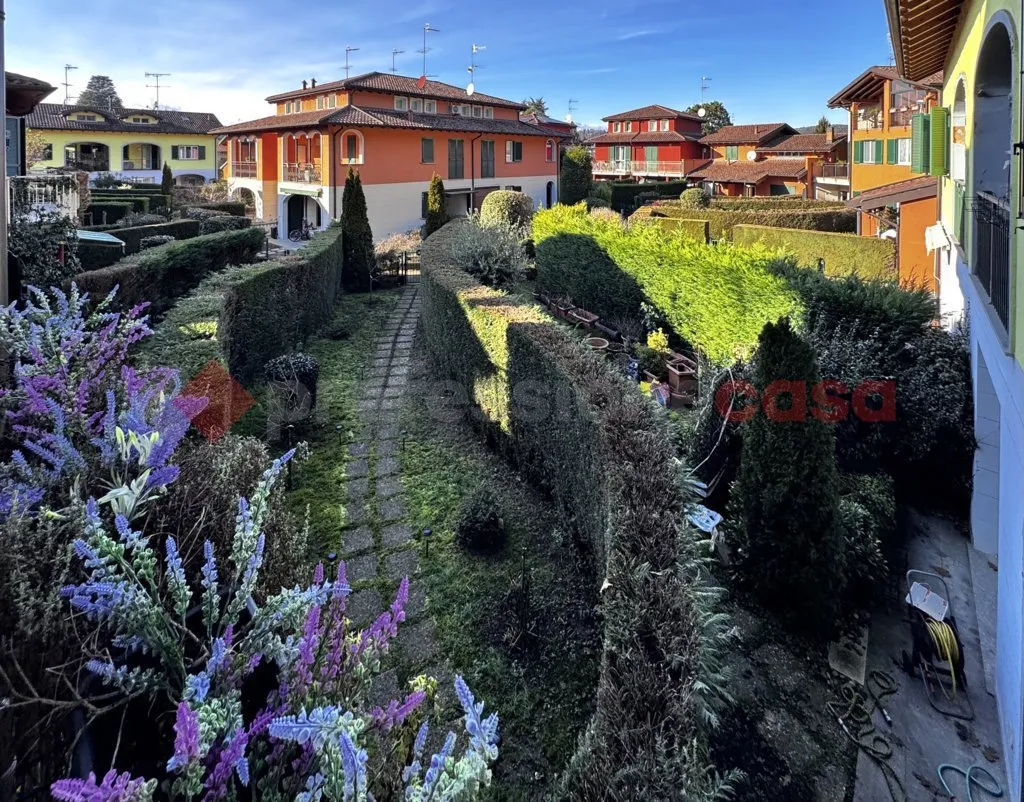 Villetta a schiera in vendita a Castelletto sopra Ticino - foto 1