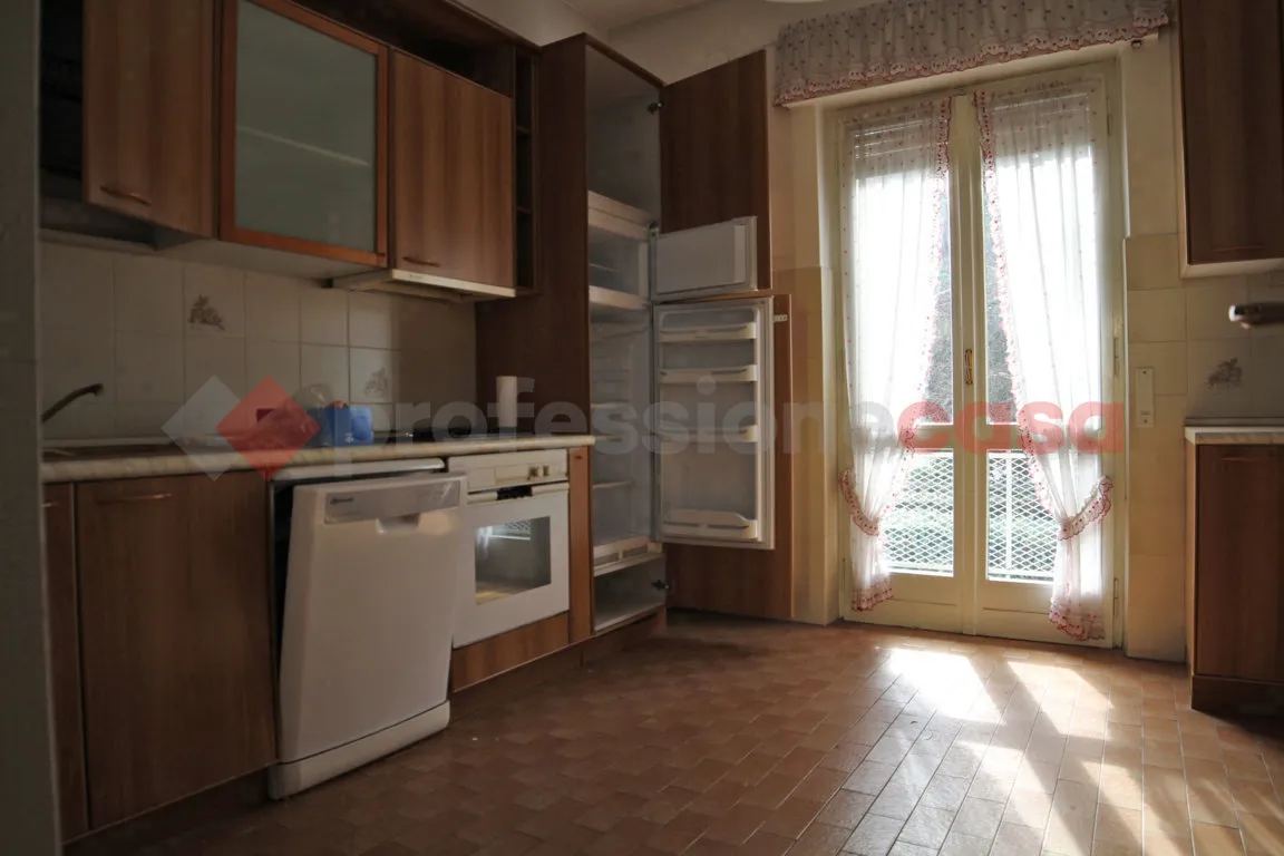 Casa indipendente in vendita a Arona - foto 9