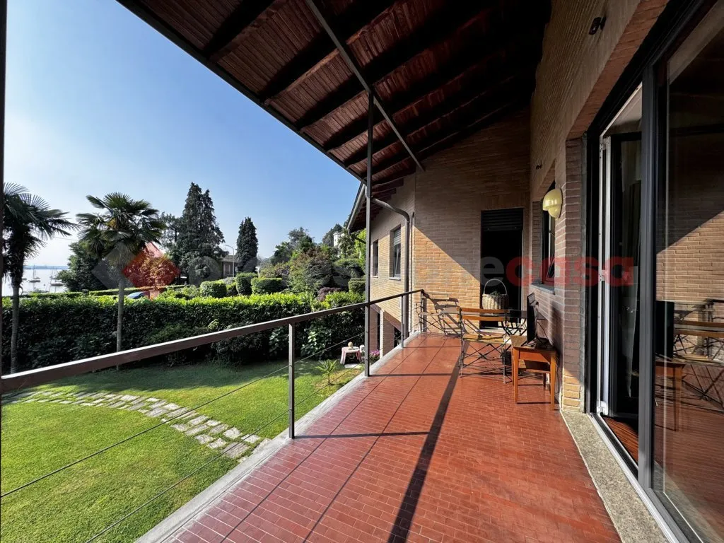 Villa in vendita a Meina - foto 1