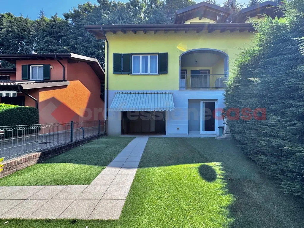 Casa bifamiliare in vendita a Castelletto sopra Ticino - foto 1