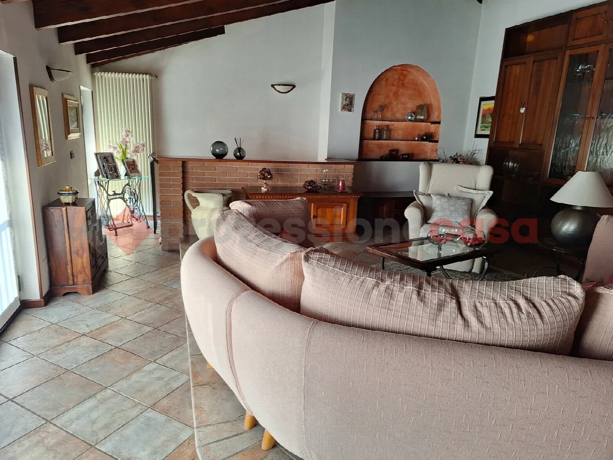 Appartamento in vendita a Cressa - foto 1