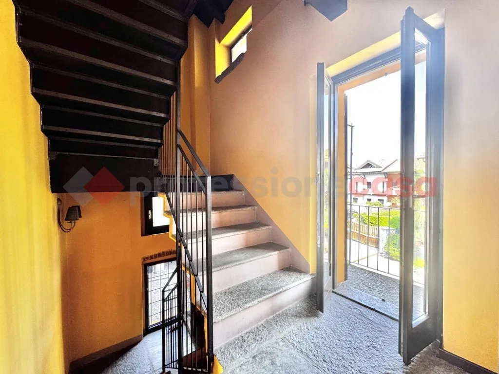 Casa indipendente in vendita a Arona - foto 6