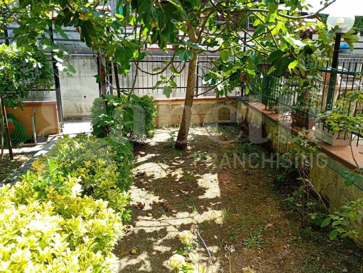 Villetta a schiera in vendita a Galluccio - foto 3