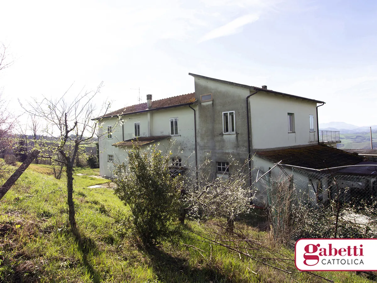 Casa indipendente in vendita a Tavoleto - foto 1