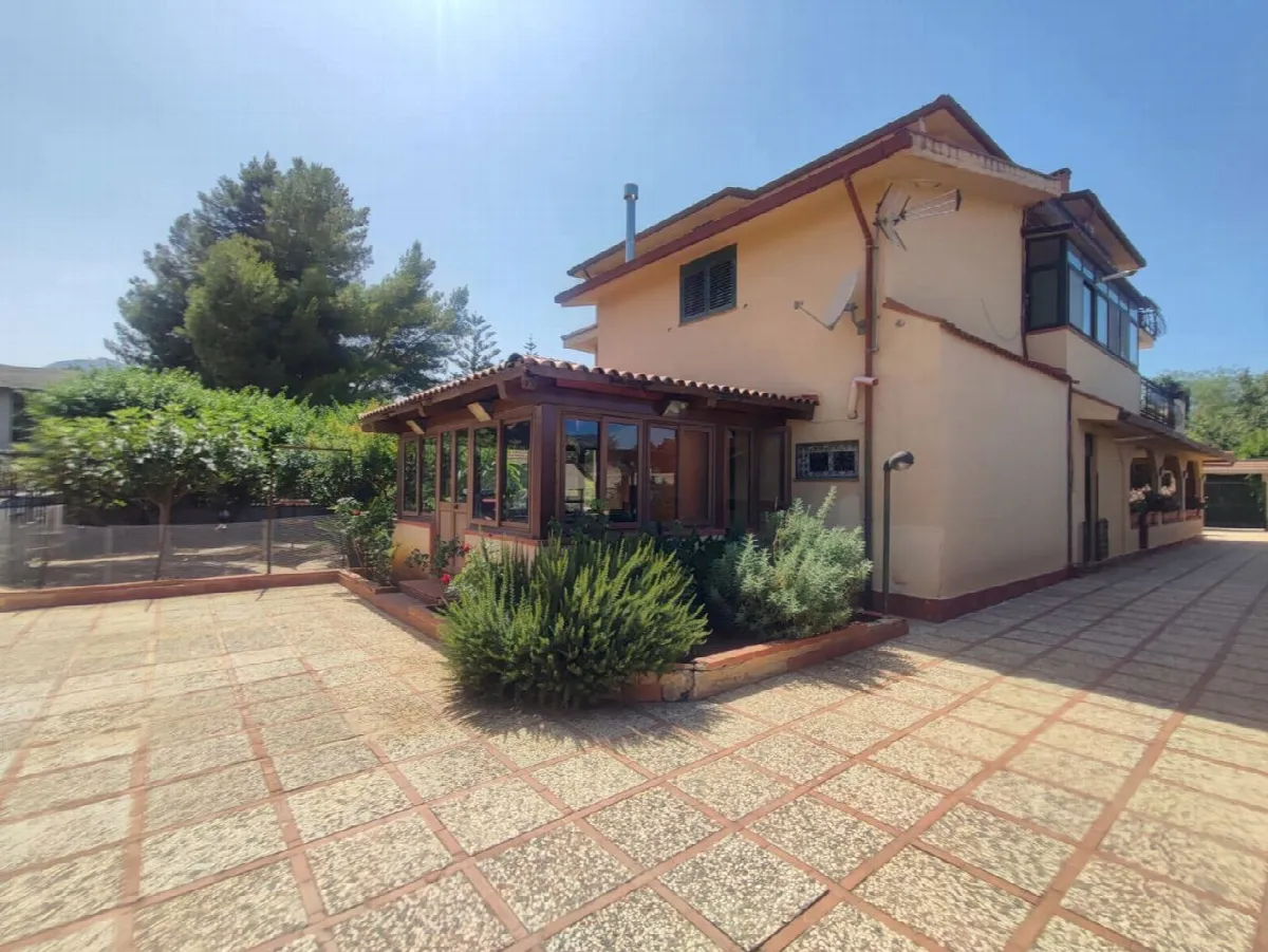 Villa in vendita a Palermo - foto 1