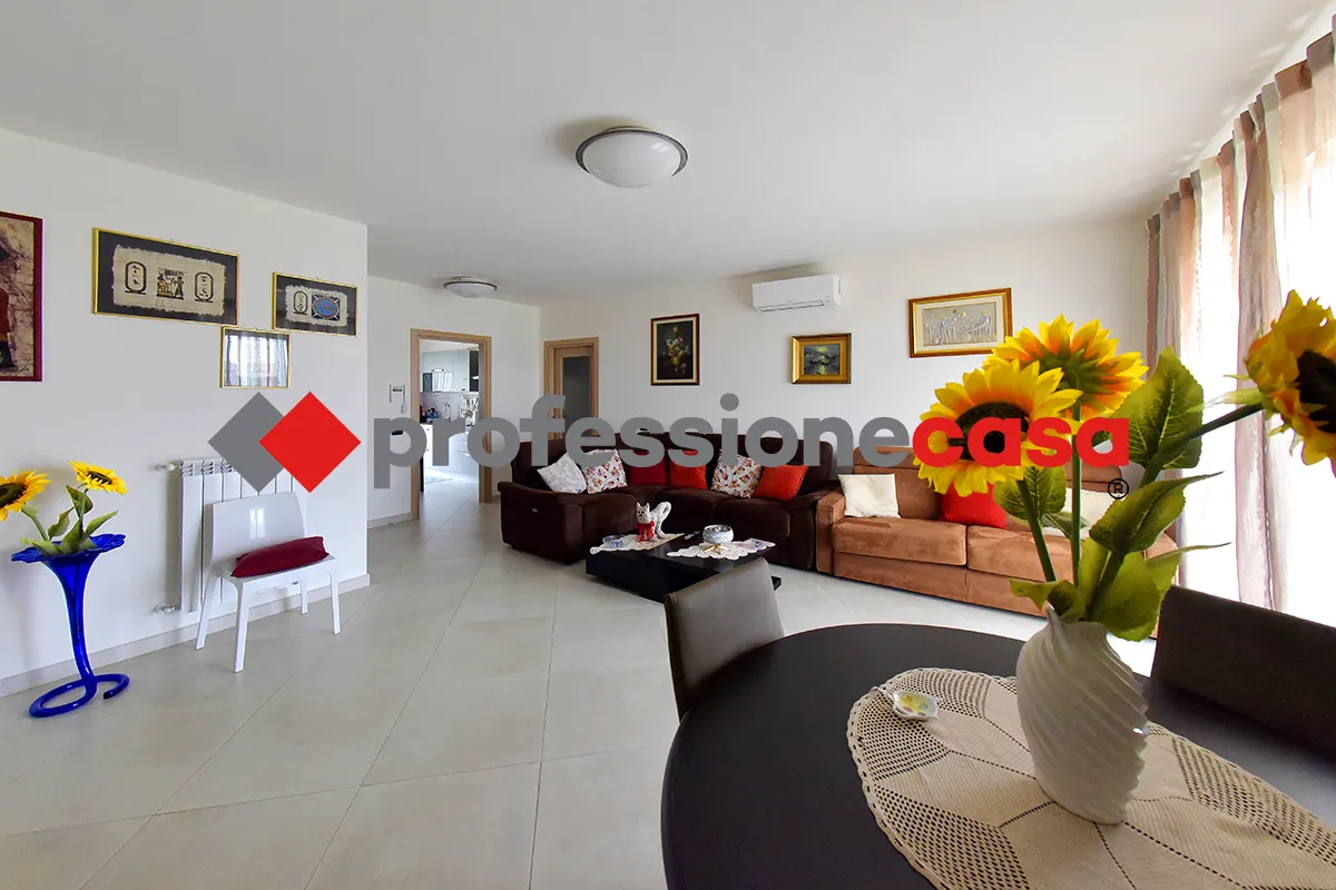 Appartamento in vendita a San Nicola la Strada - foto 8