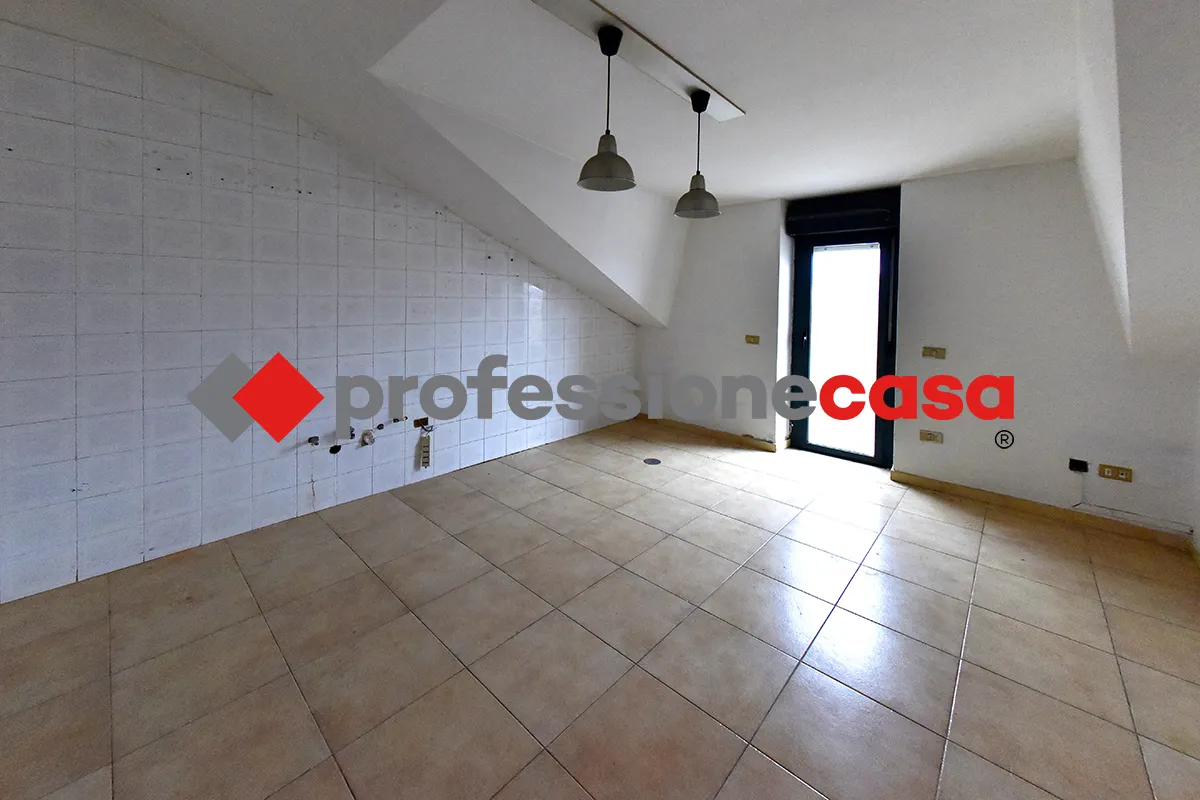 Appartamento in vendita a San Nicola la Strada - foto 10