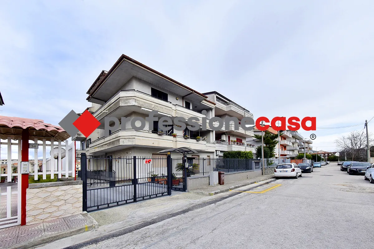 Appartamento in vendita a San Nicola la Strada - foto 2