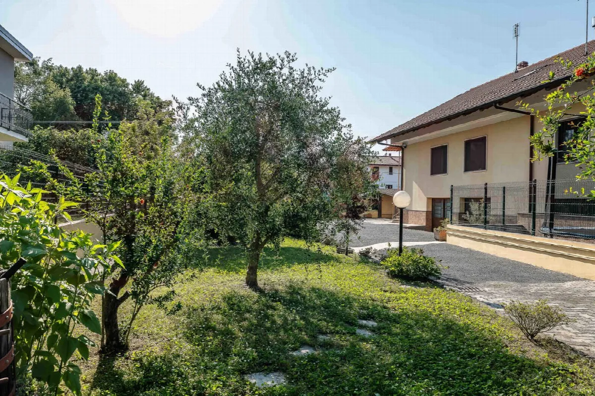 Casa indipendente in vendita a Torino - foto 3
