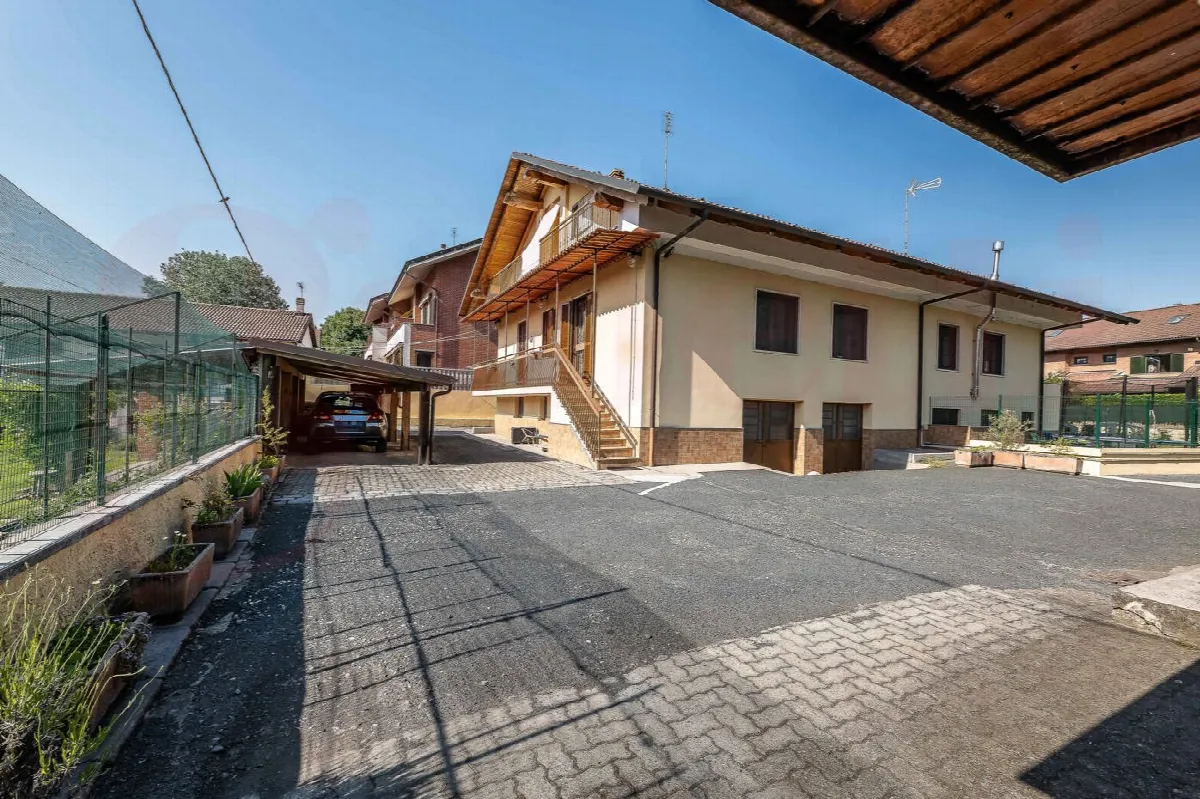Casa indipendente in vendita a Torino - foto 9
