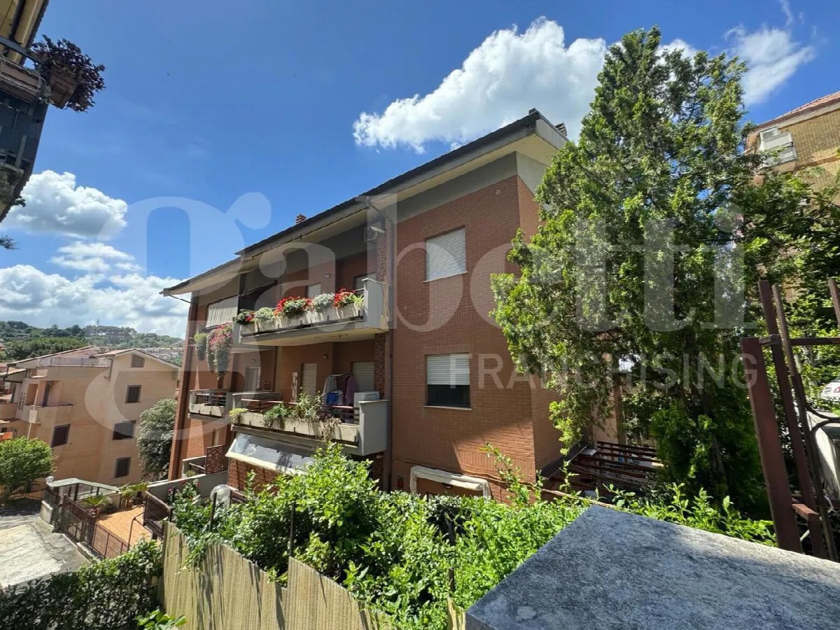 Appartamento in vendita a Marino - foto 1