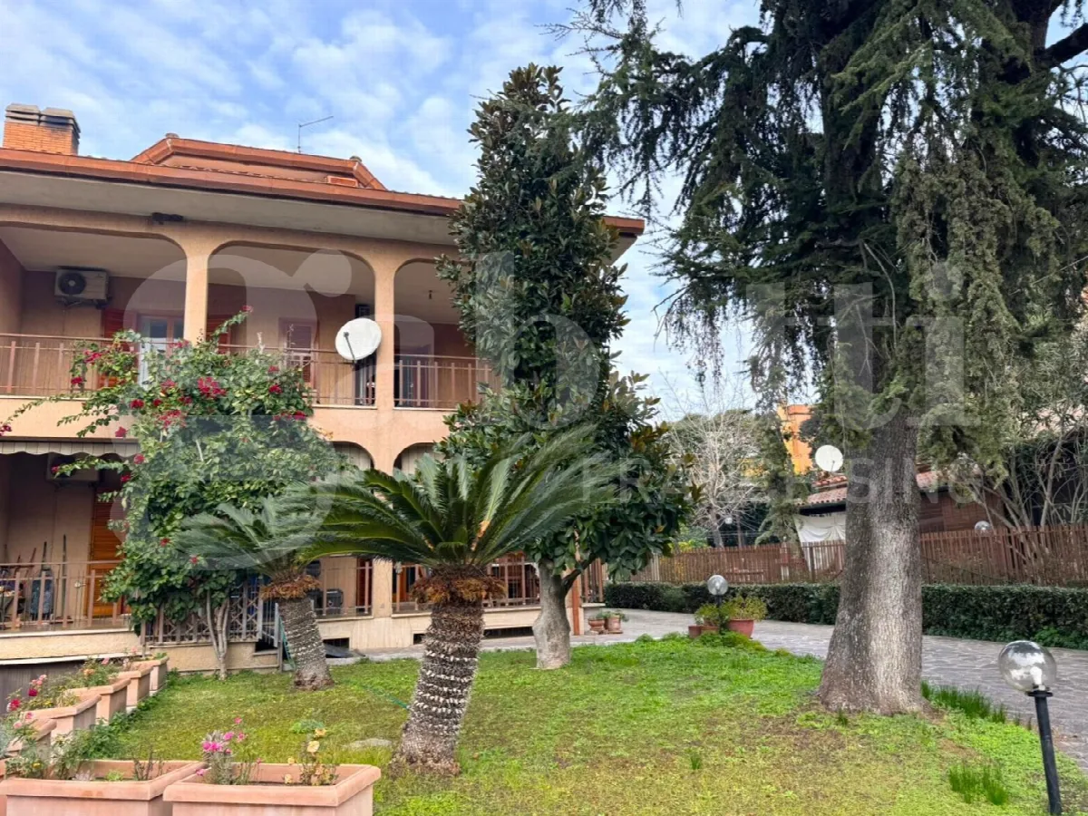 Casa bifamiliare in vendita a Marino - foto 2