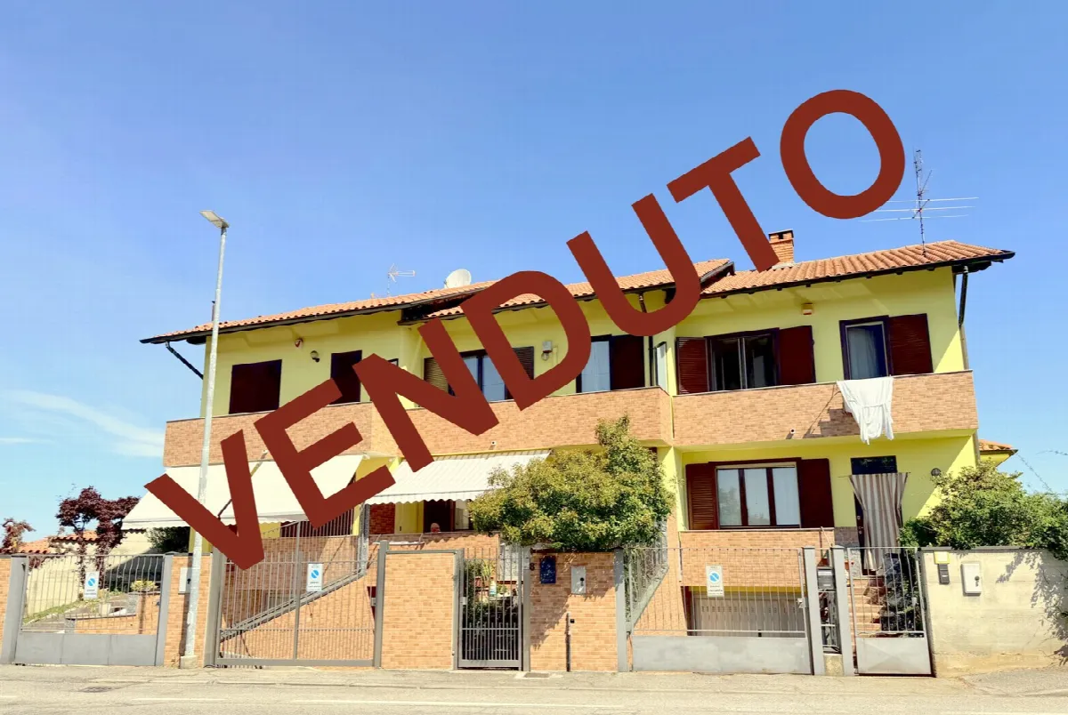 Villetta a schiera in vendita a Mesero - foto 1