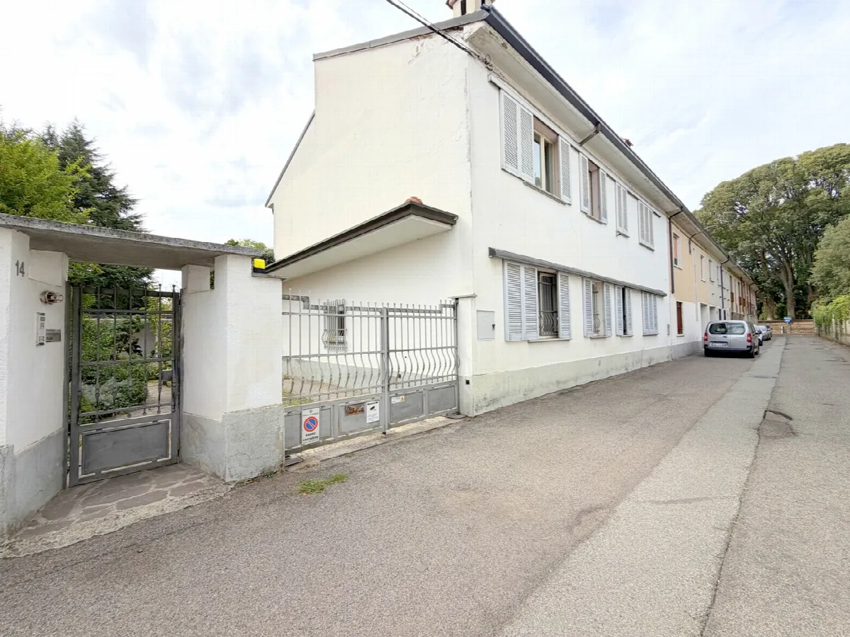 Casa indipendente in vendita a Casorezzo - foto 1