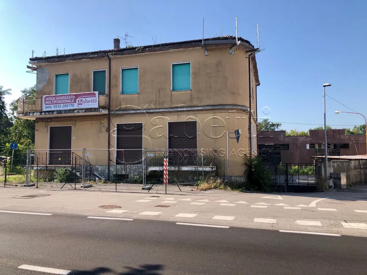 Stabile in vendita a Ferrara - foto 1