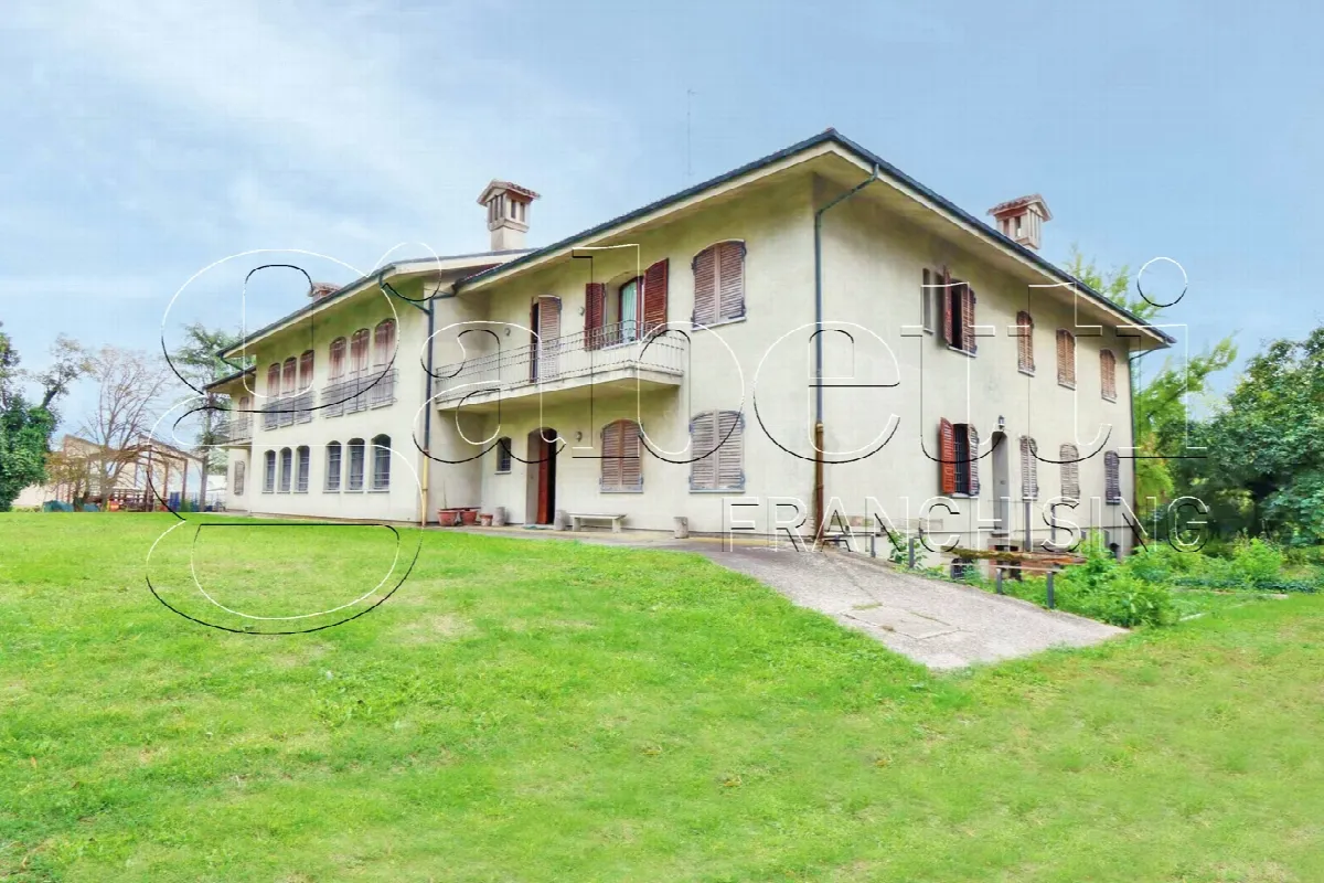 Casa indipendente in vendita a Bondeno - foto 1